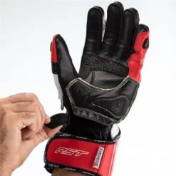 RST RST (2023) Gloves - Tractech Evo 4 CE (Red/Black) -Bicycle Equipment Store rst 2023 gloves tractech evo 4 ce red black p9068 215433 medium